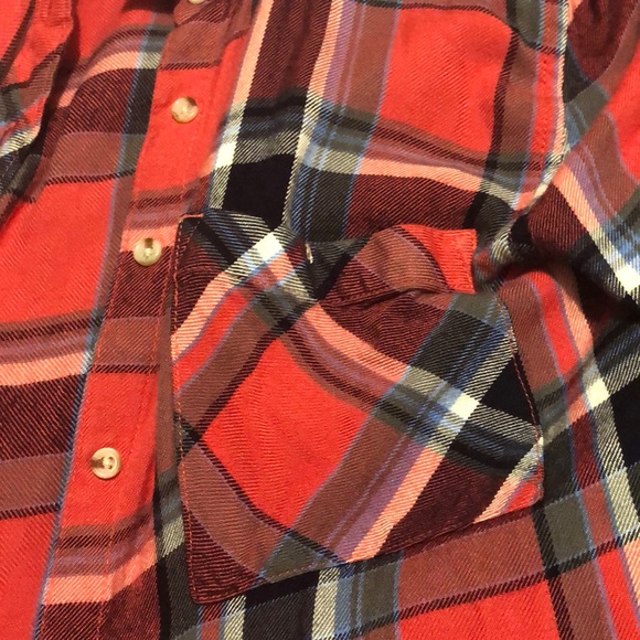 Red plaid long sleeve- large - Picture 3 of 3